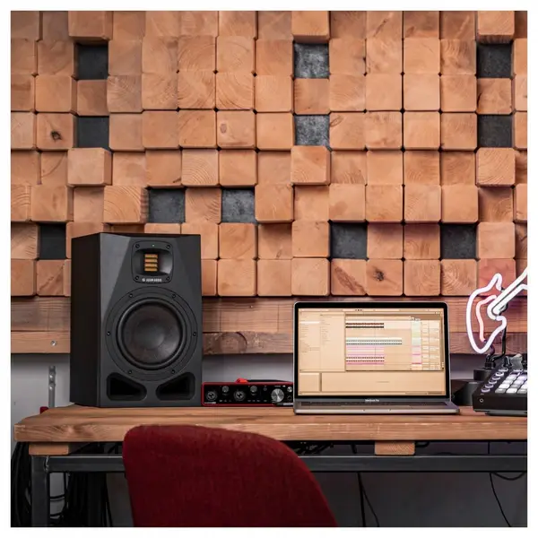 ADAM AUDIO T7V Senkron Muzik 6