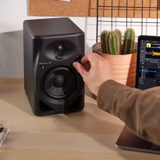 Pioneer DM-40D BT K 4'' Bluetooth Monitör Hoparlör (Siyah)